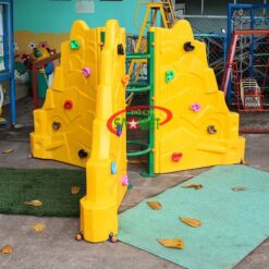 vách leo núi mầm non 3 cạnh s11nb09
