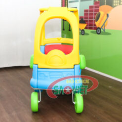xe chòi chân ô tô cho bé 4 bánh có cửa S18N05